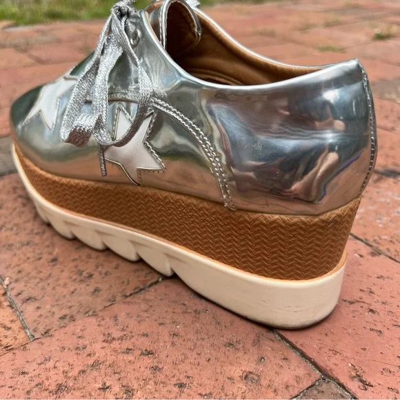 Qupid Silver Star Platform Sneakers - Picture 12 of 16